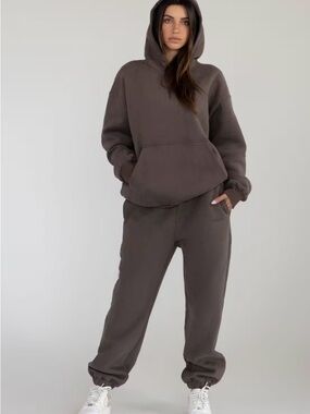Luxury sweatpants by Comfrt